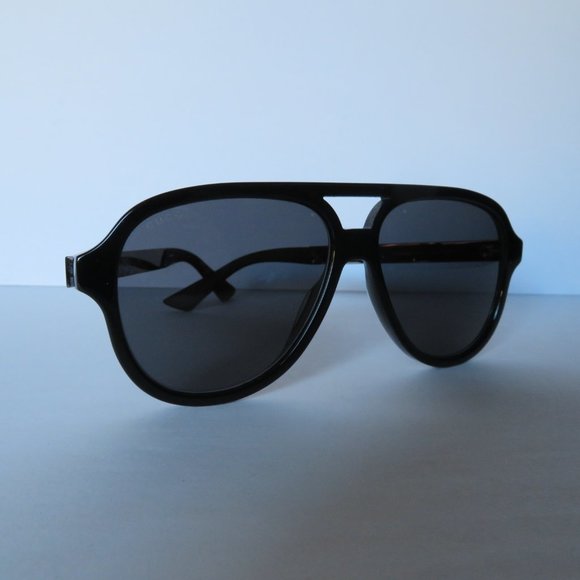 GUCCI BLACK GG0688s 001 AVIATOR LOGO SUNGLASSES + DUSTBAG & CASE - Picture 2 of 8